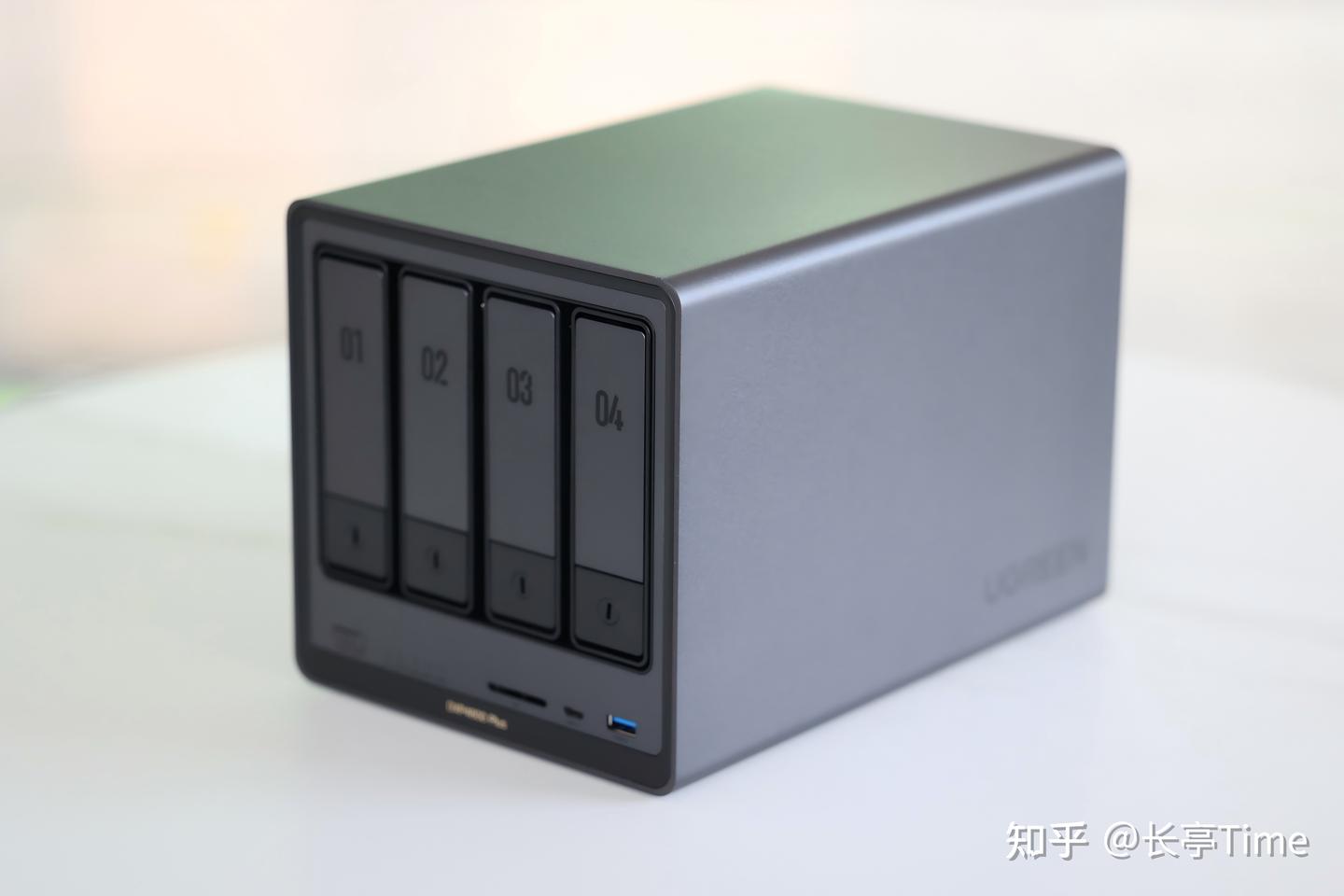 NAS也能给手游加速？《王者荣耀》极速更新不用等，绿联私有云DXP4800 Plus全面深度使用体验及测评